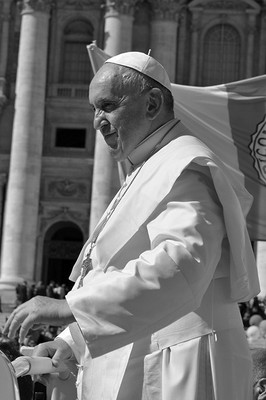 dzisiaj-zmarl-papiez-franciszek